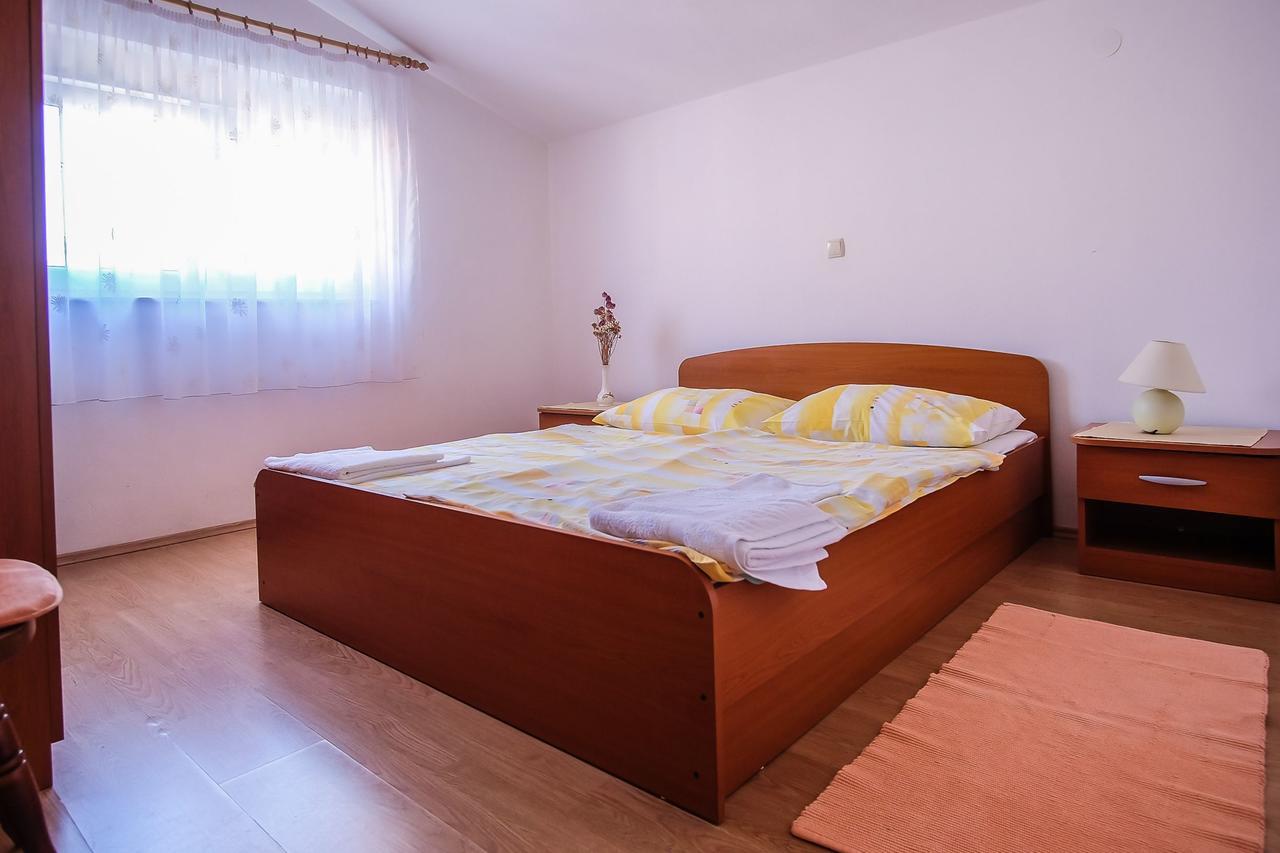 Apartments Jasmin Barbat na Rabu Exterior foto